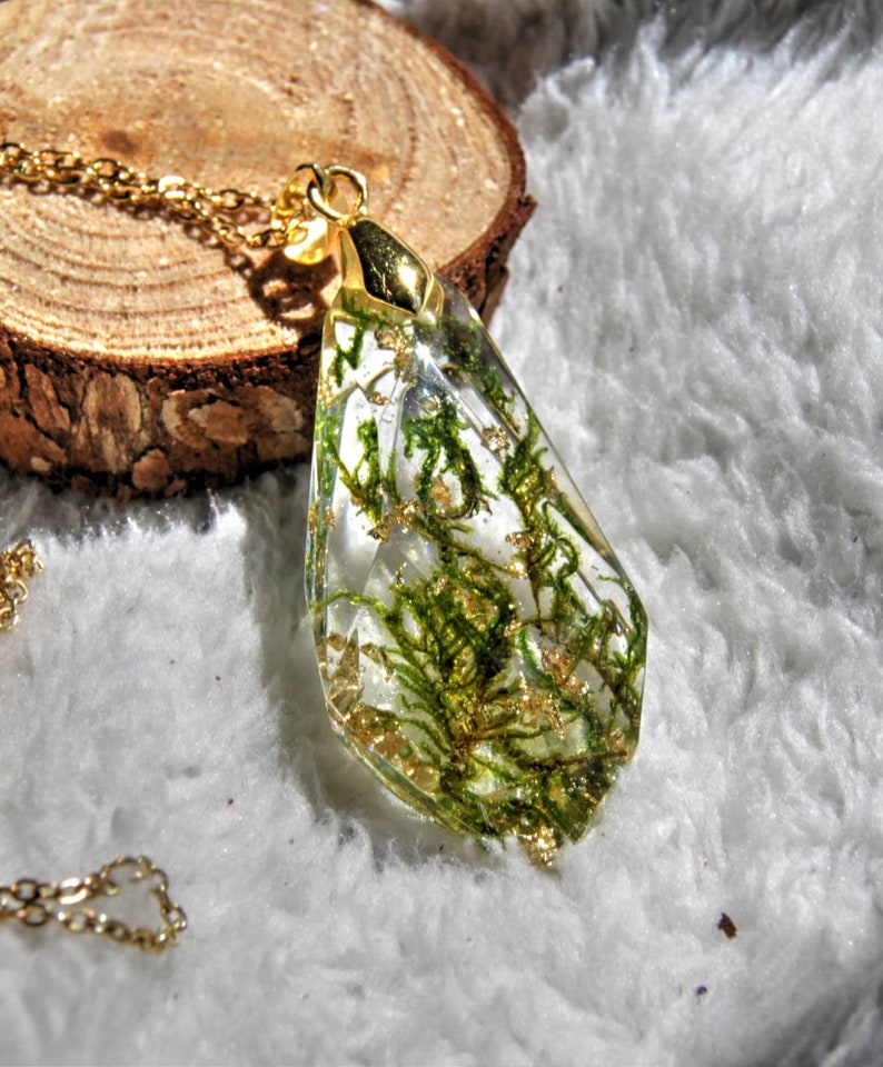 Secret garden amulet, real moss with little golden pieces image 2