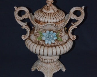 V Bassano Vase with the Lid