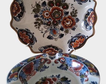 Flora Keramiek Polychrome Delfts Plate and Delft Ashtray.