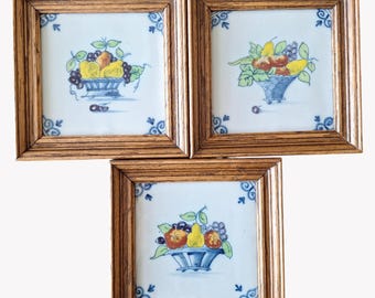 Juego de 3 azulejos de cerámica vintage pintados a mano Royal Tichelaar Makkum, arte de pared con frutero policromado
