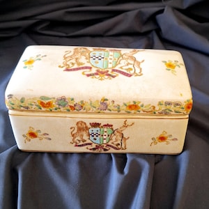 Wong Lee Porcelain Box - Etsy