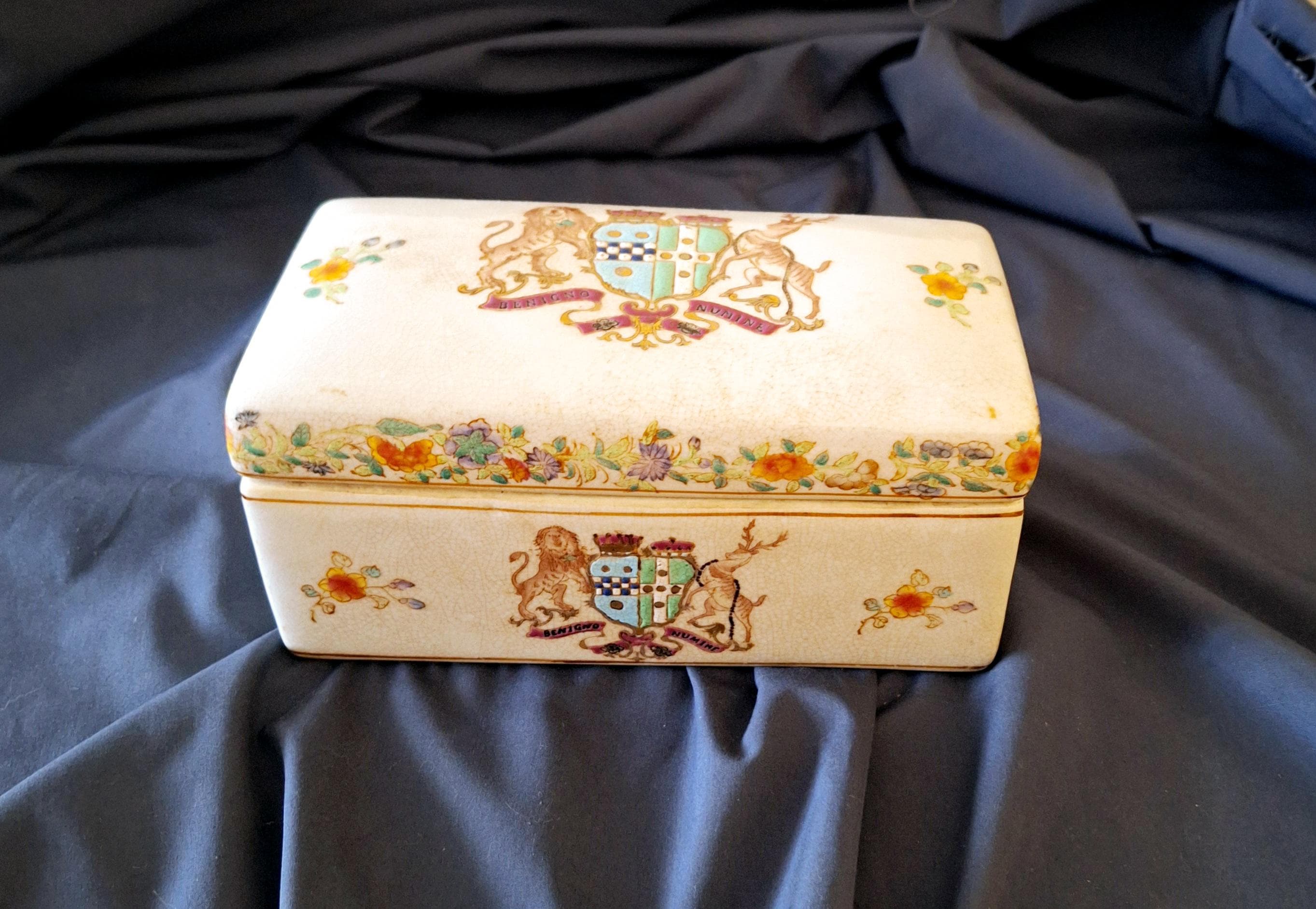 Wong Lee Porcelain Box - Etsy
