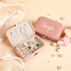 Organizzatore di gioielli da viaggio, portagioielli in pelle personalizzato, portagioielli con nome personalizzato, regalo per damigella d'onore, regalo di nozze, regali per la festa della mamma