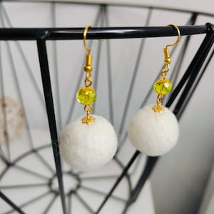 felt flower, Felt necklace, felt earrings, handmade earrings, wool earrings, aesthetic earrings, magical earrings, hand made earrin