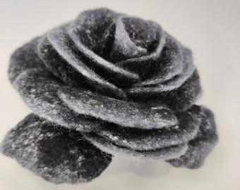 Flower felt, bridesmaid jewelry, felt flowers, felt brooch, felt flower brooch, felt flower, flower brooch, handmade brooch, wool brooch
