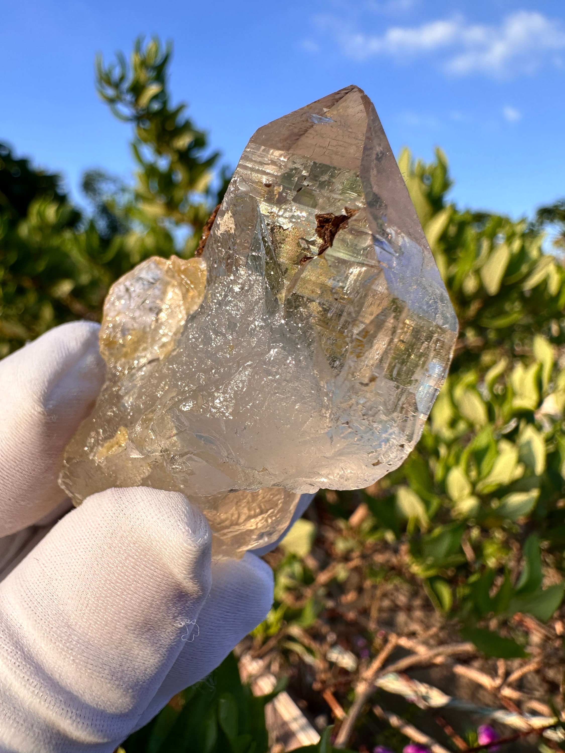 パキスタン、ハシュピ産の極上透明ヒマラヤ水晶、雲母含有