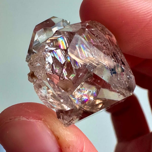 Water Clear Enhydro Herkimer Quartz Cluster with Rider Crystals Black Sand Inclusions Rainbow Quartz Natural Healing Crystal Specimen-12.4g