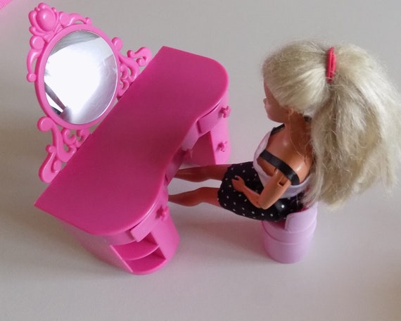 Second hand barbie furniture hotsell