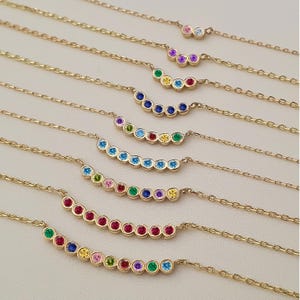 Collier avec pierre de naissance en or massif 10 carats, 14 carats et 18 carats, collier de famille avec pierres de naissance délicates pour femme, collier personnalisé avec ensemble lunette pour Noël