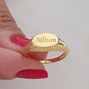 14k Solid Gold Custom Oval Signet Ring, Personalized Signet 18k Ring, Customized Oval 10k Gold Ring For Her, Dainty Engraved Initial Ring