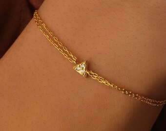 10k 14k 18k Solid Gold Minimalist Triangle Bracelet, Dainty Geometric Charm Bracelet For Mom, Tiny Tri-angle Bracelet For Birthday Gift