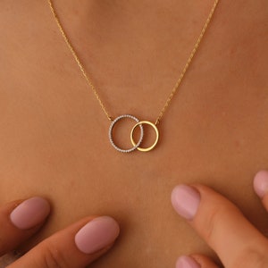 Collier cercles reliés entre eux en or massif 10 carats 14 carats 18 carats, collier à breloques cercles entrelacés, pendentif double cercle délicat, collier infini en or véritable