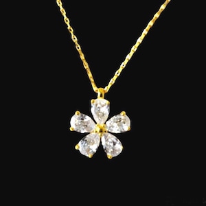 14k Gold Zircoina Stone Daisy Pendant, 18k Flower Charm Necklace For Women, 10k Daisy Flower Pendant for Mother&#39;s Day Gift, Christmas Gift