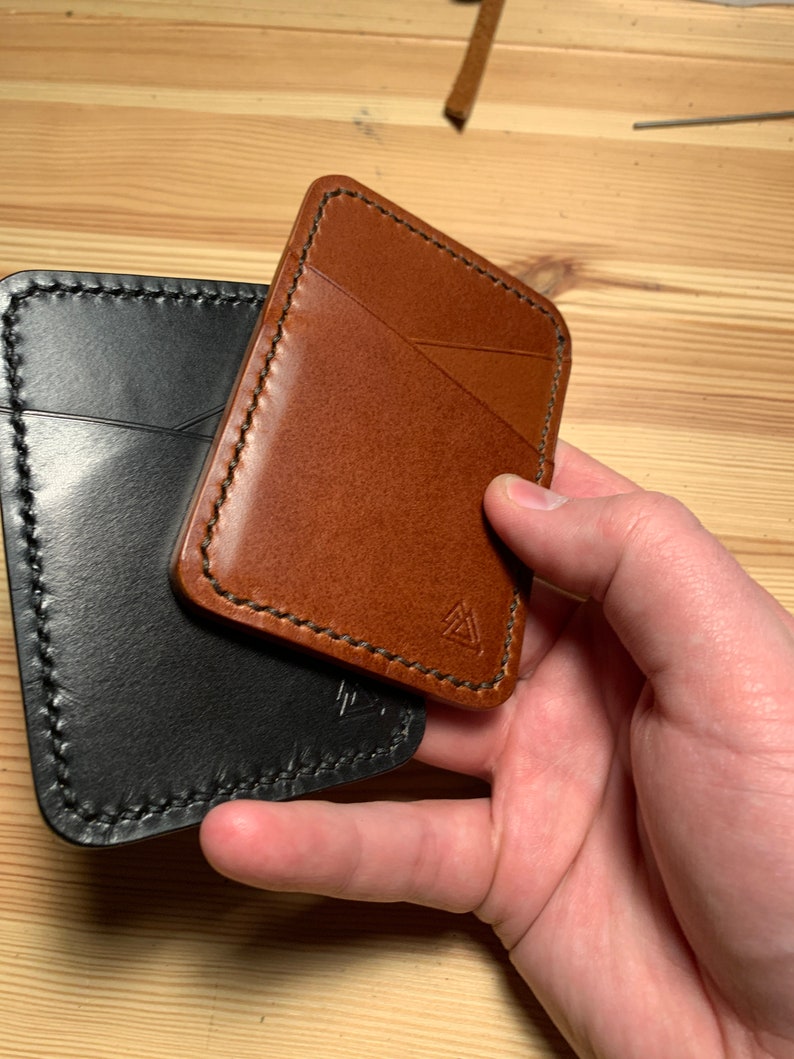 Custom Leather Wallet The Solo, Minimalist Wallet, Small Cardholder, Custom, Slim Wallet, Mens Wallet Womens Wallet zdjęcie 5