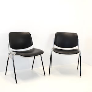 1 Of 2 Vintage Office Chairs By Giancarlo Piretti For Castelli / 60s Stacking Chairs / Model 106 DSC / Italian Design