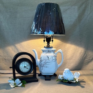 Asian Inspired Accent Teapot Lamp