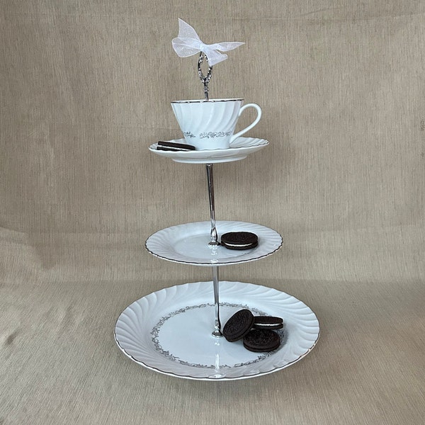 White and Silver 3-Tier Cake Stand/Tidbit