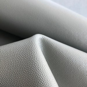 Fogli di pelle di vitello italiana caviale grigio chiaro 100% vera pelle di vacchetta di dimensioni multiple