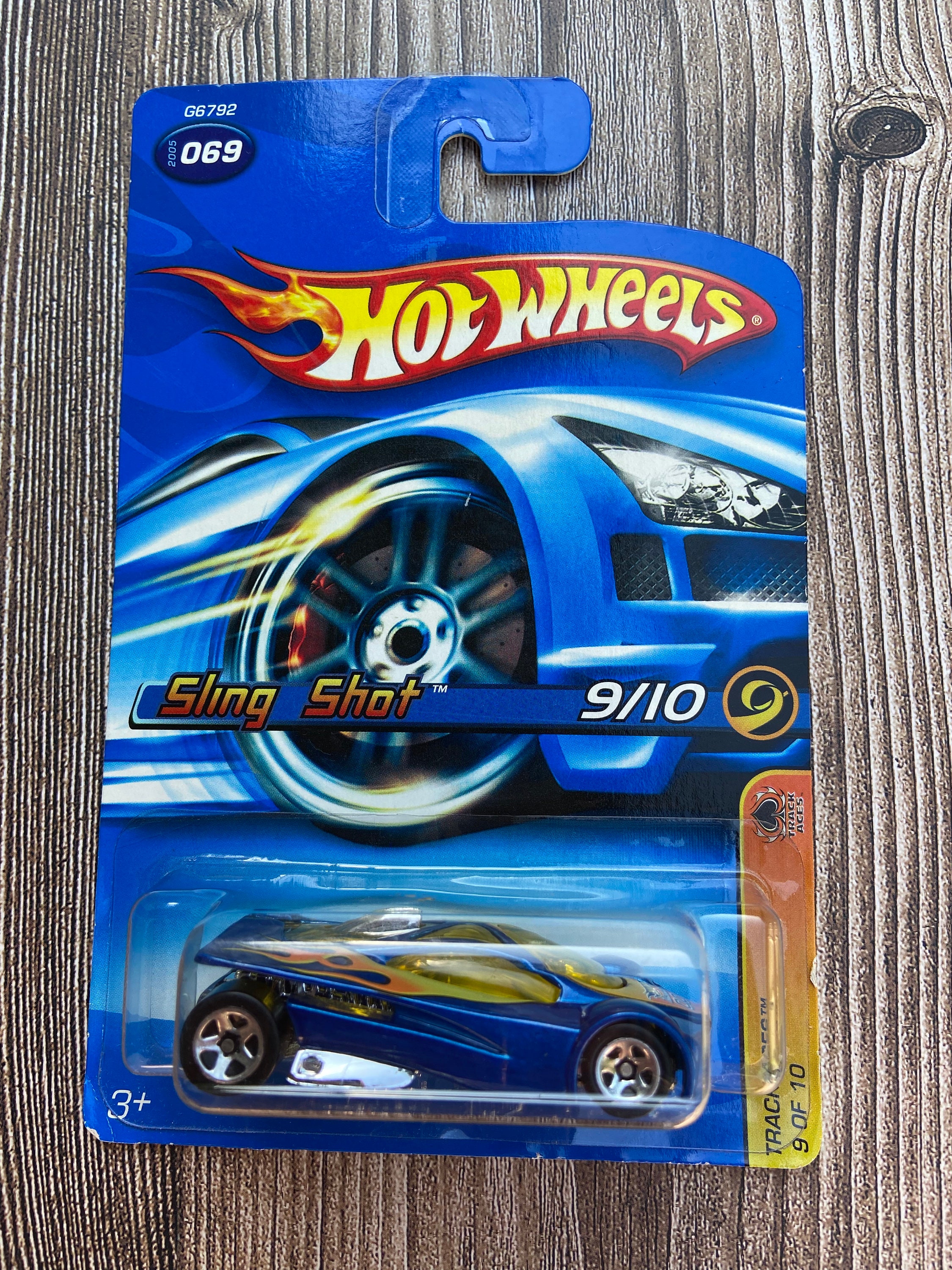 Carrinho Hot Wheels 9 Peças - Diversos Modelos - C4982 em Promoção na  Americanas