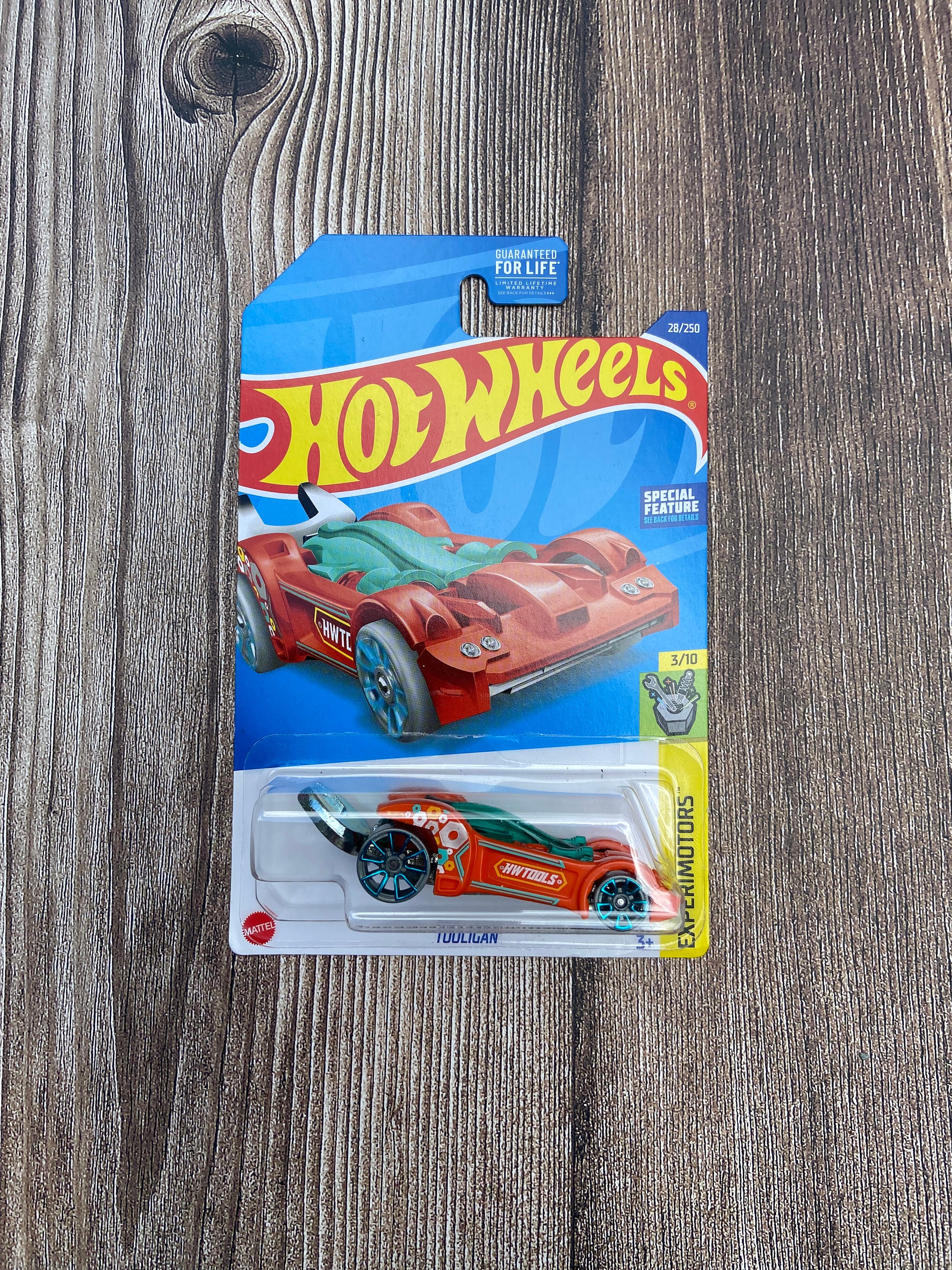 Expositor Suporte carrinhos Hot Wheels de parede 100 unidade em Promoção na  Americanas