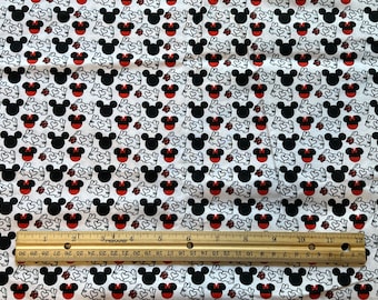 Mickey Love Hands Fabric, Mickey Mouse Fabric, 100% Cotton, Yard 36" x 44", Fat Quarter 18" x 22", Remnant 36" x 10"