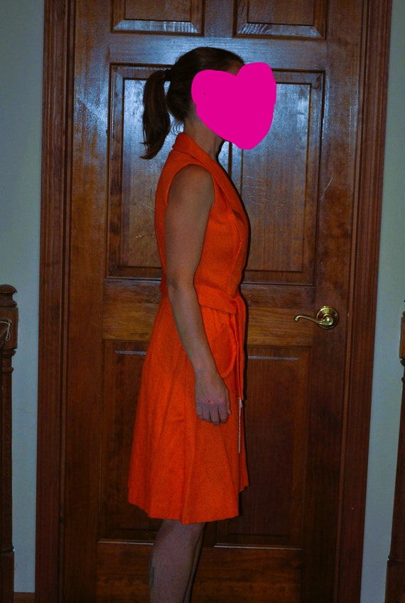 Vintage ~ 1950s Bright Orange Sleeveless Wrap Dre… - image 4