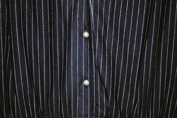 Vintage ~ 1980s Navy Blue & White Pinstripe Long … - image 4