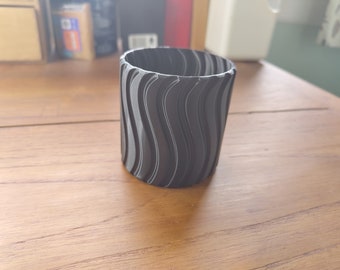 Tread Pattern Plant Pot