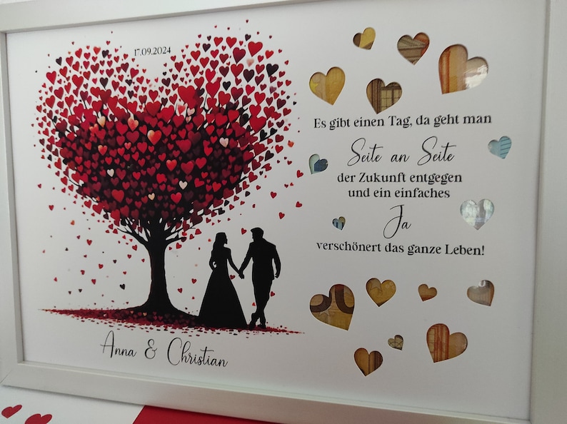 Geldgeschenk zur Hochzeit Hochzeitsgeschenk personalisierbar mit bereits ausgeschnittenen Herzen Bild 1