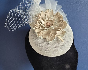 Fascinator ivory sinamay/eco-leather bridal, races, wedding,ladies day sustainable,handmade