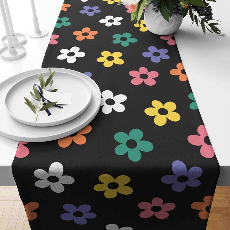 Chemin de table floral, chemin de table imprimé fleurs, décoration de table floral rose, chemin de table violet, chemin de table imprimé, chemin de table roses 4