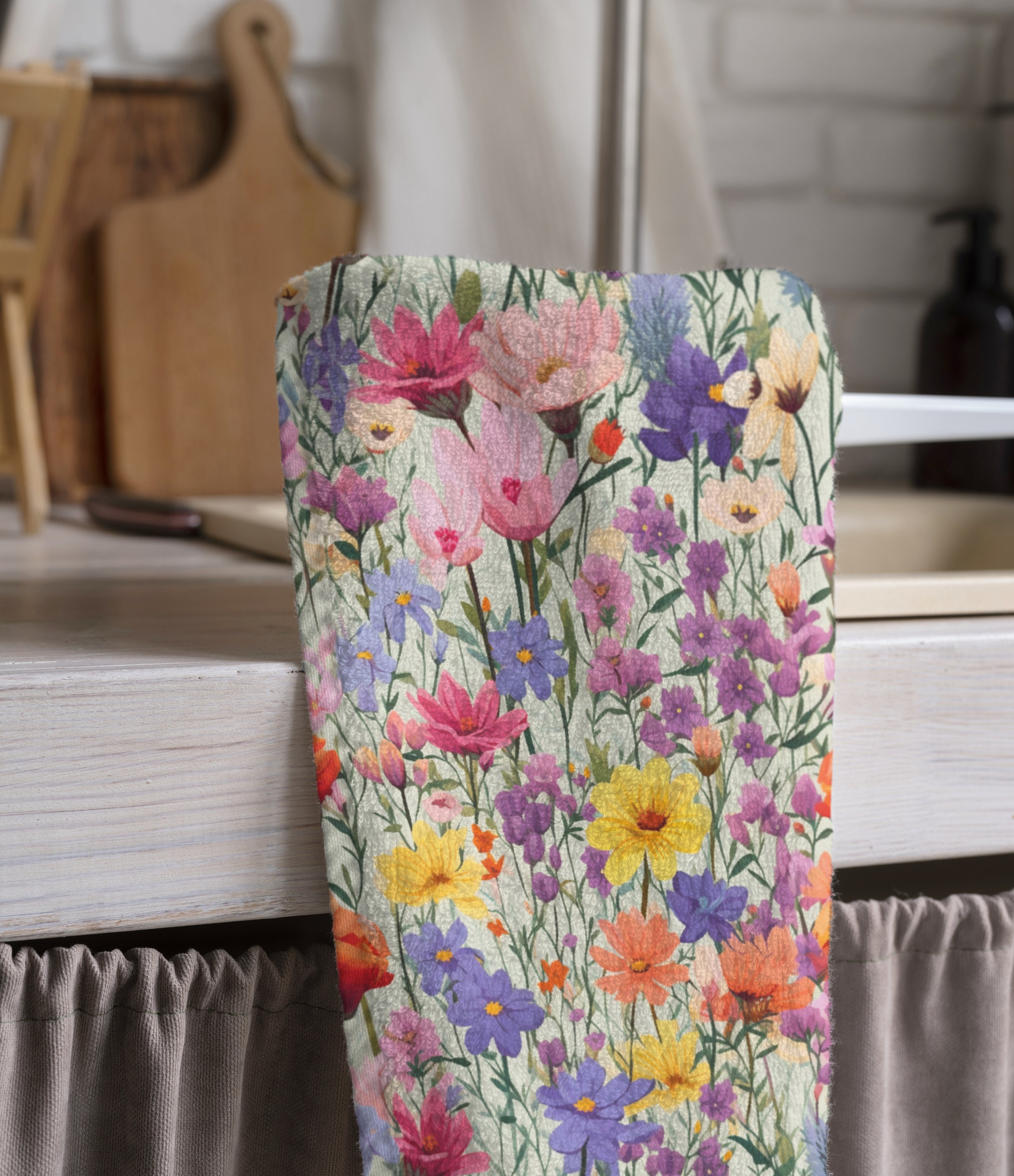 Floral Tea Towels, Wildflowers Dish Towel, Spring Flowers Towel, Wildflowers Hand Towel, Wildflowers Kitchen Towel