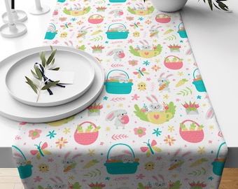 Leuke paastafelloper, tafeldecor met paasthema, cadeaus paasloper, paashaas bloemenlopers, paashaas tafelloper