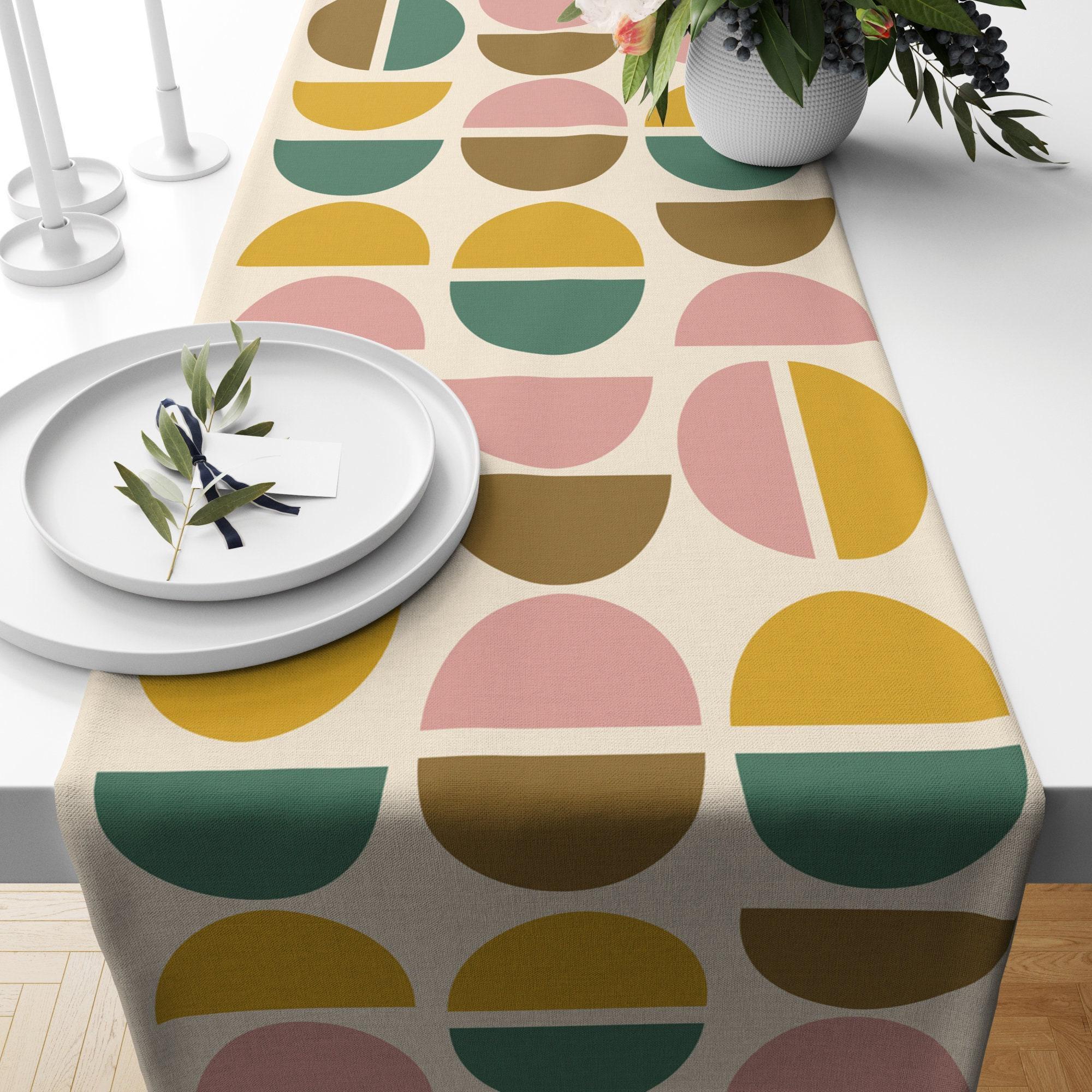 * vintage runner ୨୧ 鹿さん達のししゅう絵 テーブルマット Mid Century Modern Table Runner, Retro Scandinavian Modern