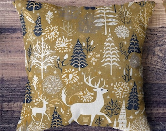 Vintage Scandinavian Winter Cushion Cover, Xmas Winter Animals Scandinavian Pillow Cover, Holly Deer Pillow, Christmas Scandinavian Pillow