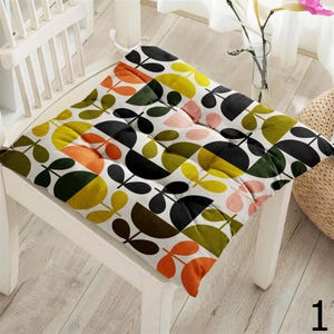 Mid Century Modern Chair Pads, Retro Floral Seat Cushions, Scandinavian Style Minimalist Chair Cushions, Floral Art Chair Pillows