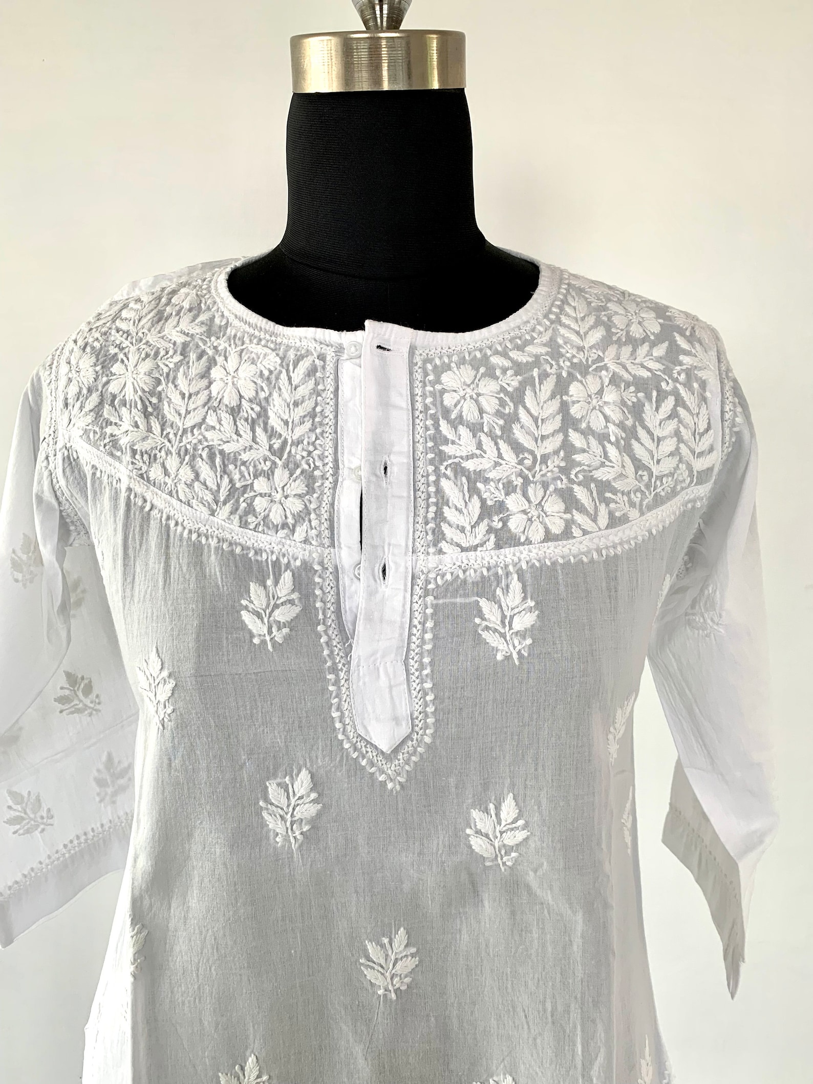 Elegant White Long Sleeve Embroidered Tunic for Women