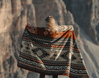 Handgewebte ETHNO Kuscheldecke XXL Grösse aus Ecuador - Wendbarer Überwurf I Wolldecke Chimborazo Terracotta