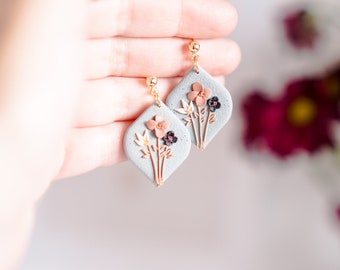 Boucles d'oreilles en argile polymère/Boucles d'oreilles florales/Boucles d'oreilles cadeaux/Boucles d'oreilles vertes/Hypoallergénique/Cadeaux pour femmes/Bijoux de printemps