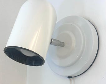 Vintage spotlight lamp tabletop or wall mount white metal chrome light fixture cool mod retro style