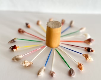 plastic cocktail picks w/ seashell tops in bamboo cup - 19 picks | appetizer picks with shell topper | 1970s barware & entertaining