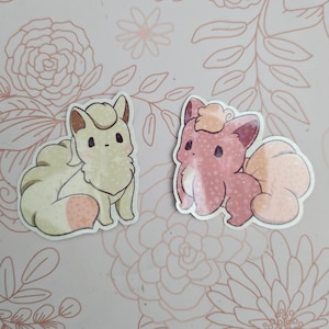 POKE Vulpix & Ninetales Evolution Holographic/Non-Holographic Die Cut Stickers
