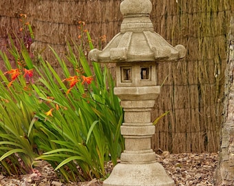 Grande pagoda tradizionale cinese Decorazioni luminose da giardino Statua pagoda in cemento Lanterna giapponese Lanterna cinese Statua in cemento Mini giardino zen