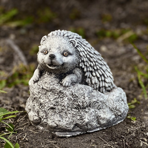 Cute Hedgehog Figurine Concrete Animal Statue Home and Garden Art Ornament  Outdoor Stone Decor Cement Hedgehog Sculpture Gift for Gardeners 