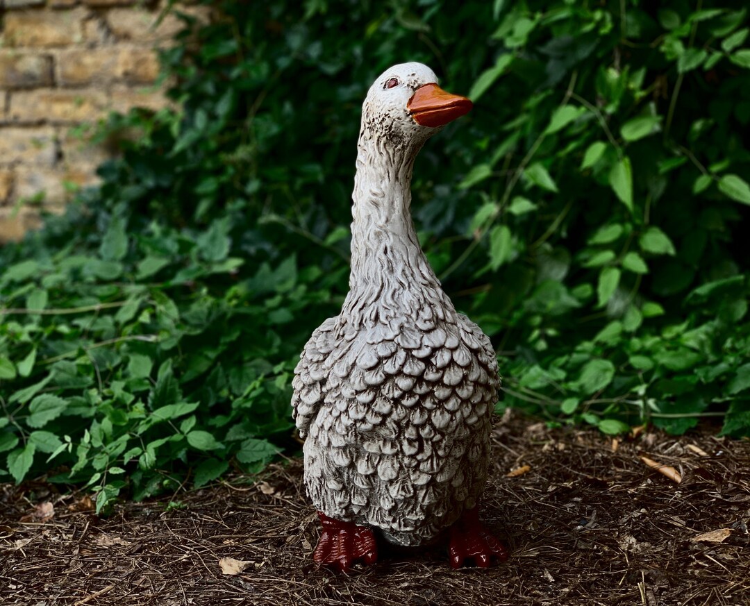 Garden Goose Ornament Concrete Goose Statue Cement Goose Decor Wild