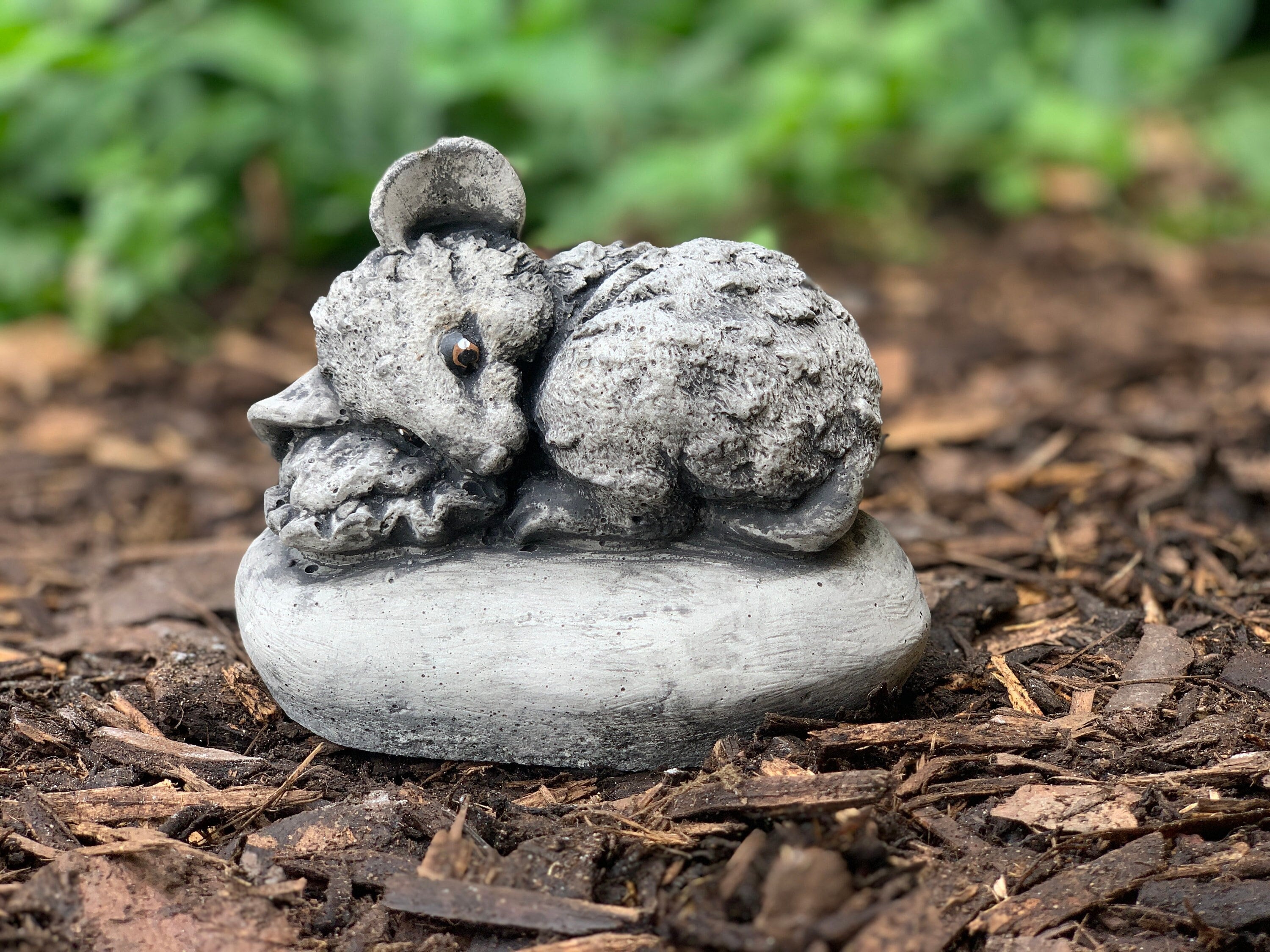 Outdoor mouse statue