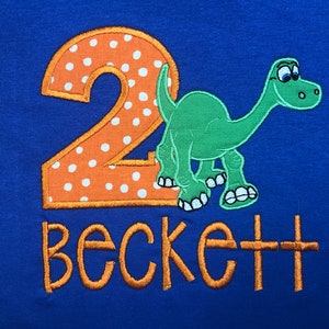 Niedliches Apatosaurus Dinosaurier T-Shirt! Personalisiert!
