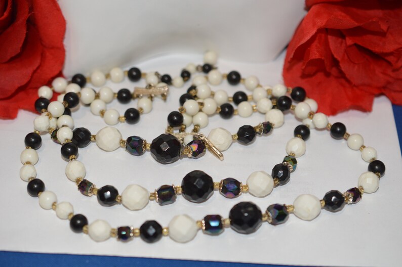 VINTAGE JAPAN BLACK and White Beaded 3 Strand Necklace - Etsy
