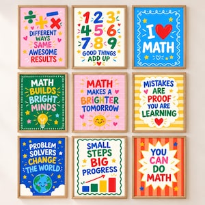 Könnte beinhalten: Ein Set aus neun gerahmten Lernpostern mit farbenfrohen mathematischen Grafiken und motivierenden Texten. Jeder Druck zeigt lebendige Illustrationen wie Zahlen, Herzen, Sterne, eine Glühbirne und einen Globus mit verschiedenen Sprüchen.