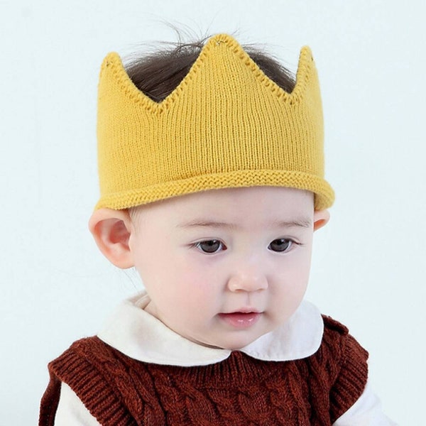 Woolen Baby Crown, Baby Knit Hat, Baby headband, baby beanie, Gold Crown, baby crown, first birthday crown, baby king (1009)